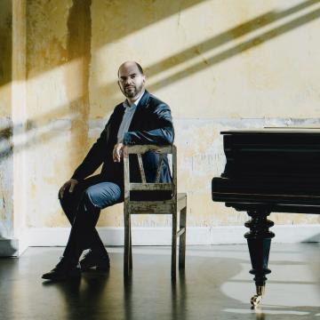Kirill Gerstein. Photo: Marco Borggreve