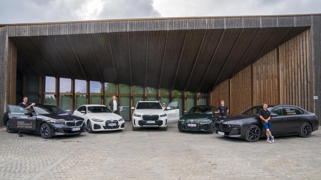 Autokeskus Tampereen sponsoroimat BMW:t Mäntän Musiikkijuhlilla 2024